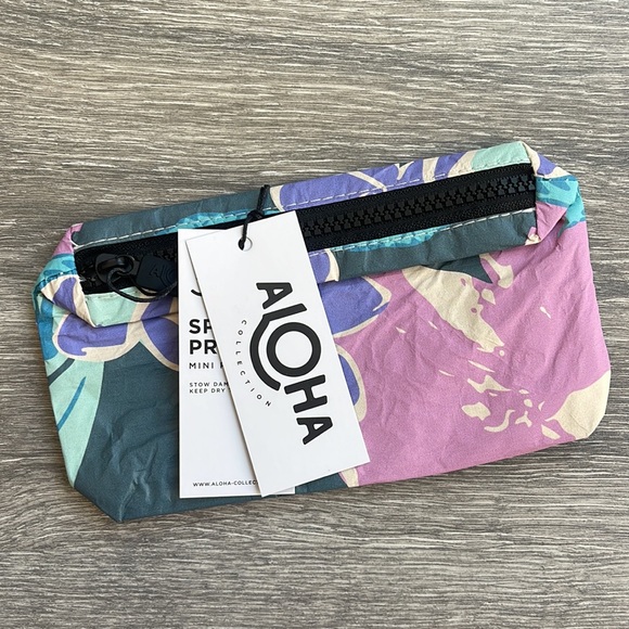 Aloha Collection Mini Pouch, Pau Hana - Picture 4 of 7